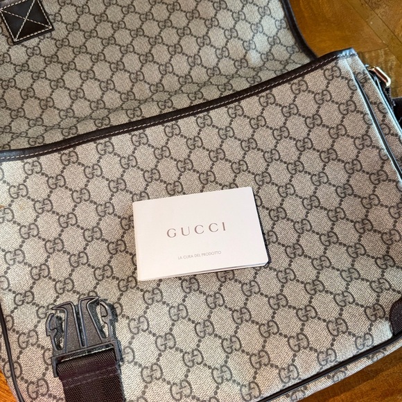 Authentic Gucci Supreme Monogram Shoulder Bag - Picture 12 of 13